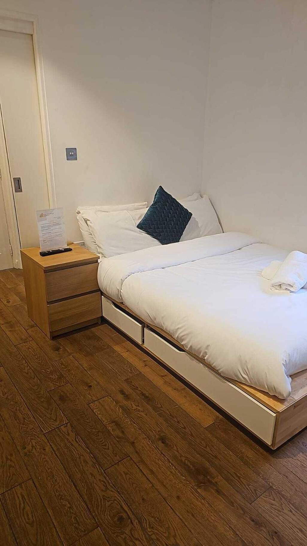 The Chapter- Knightsbridge Suites Londres Habitación foto